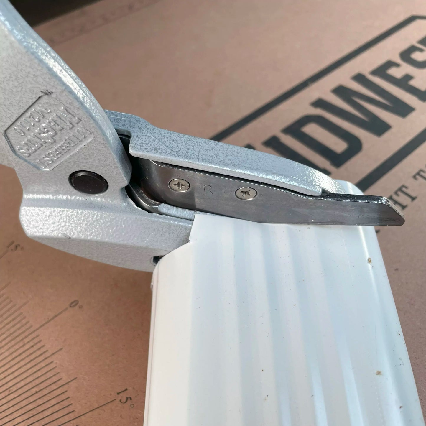 MagSnips Offset Right Replaceable Blade Snips